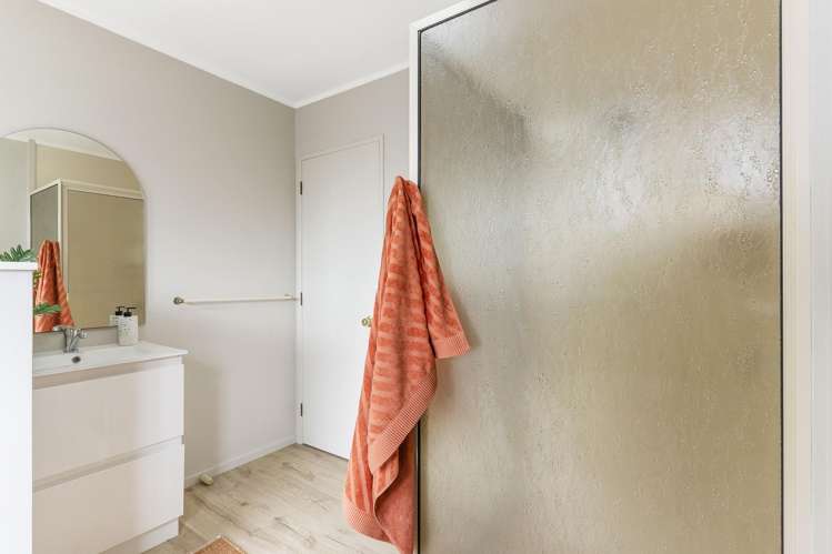 9a Dasent Street Karori Central_20