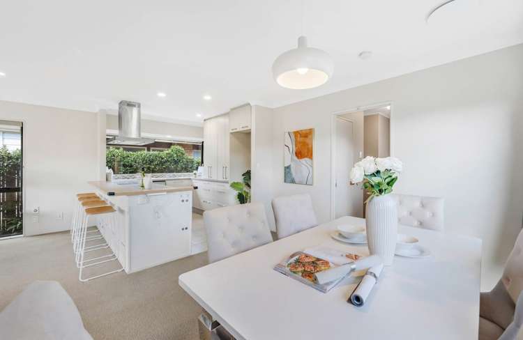 3/6 Marbeth Court Botany Downs_5