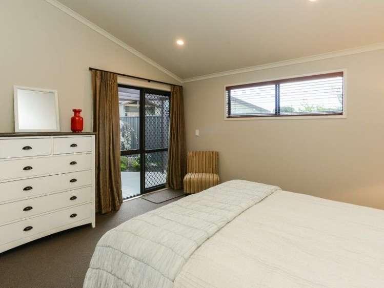 9 Palliser Place Poraiti_7