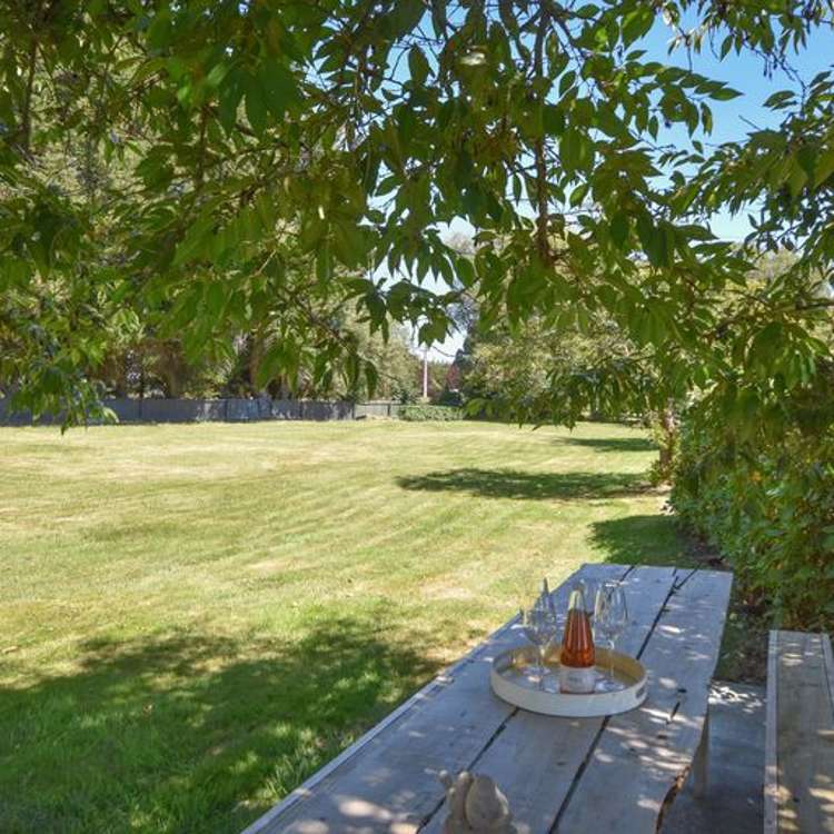 1215 Centre Road Henley_3