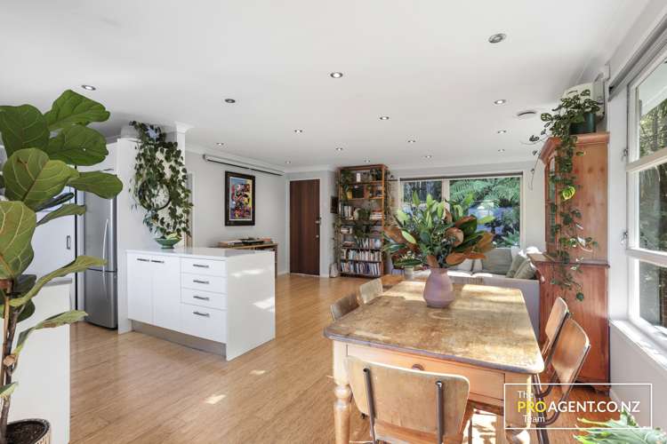 146 Woodlands Park Road Titirangi_7