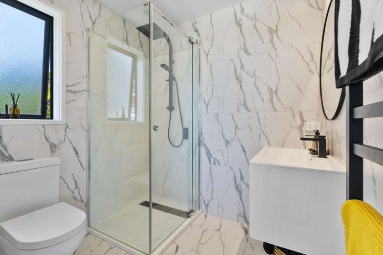 8A Park Road Surfdale_24