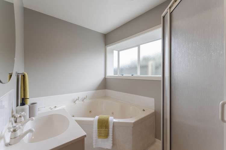 1/5 Fuchsia Place Halswell_14