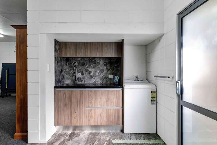 244 Devon Street West City Centre_19