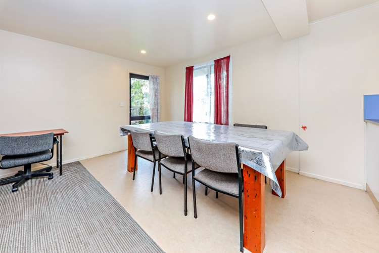 8 Vickers Crescent Mangere_6