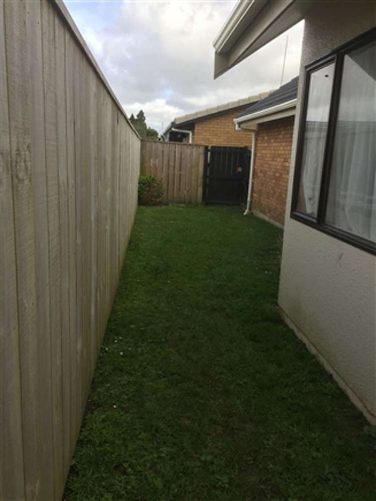 23 Bosnyak Drive Te Atatu South_23