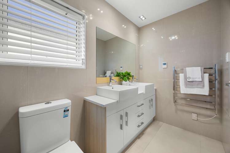 14 Kerrykeel Drive Flat Bush_24