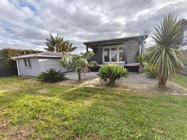 4-BEDROOM IN POINT ENGLAND