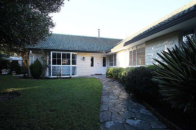 19 Hillcrest Place Avonhead_1