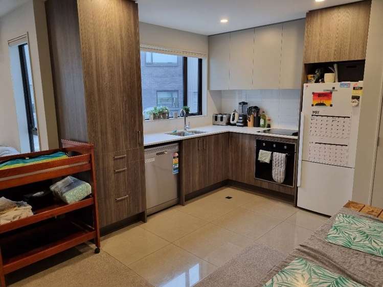 70/170 Fraser Avenue Johnsonville Wellington City Houses for Rent