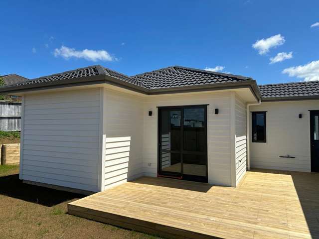 83 Gateway Park Drive, 1765_1