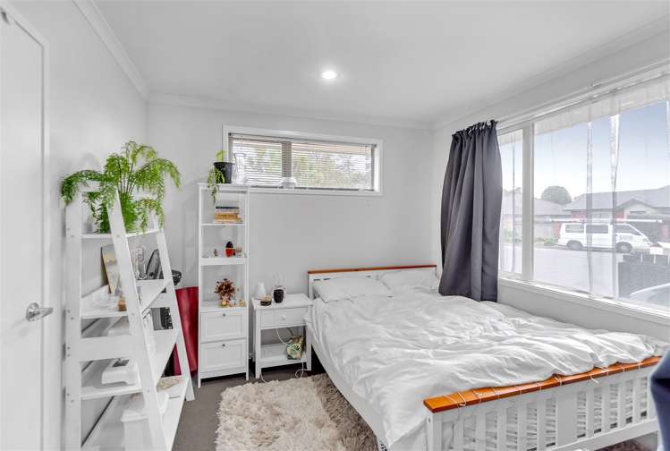 19 Defoe Place Waltham_12