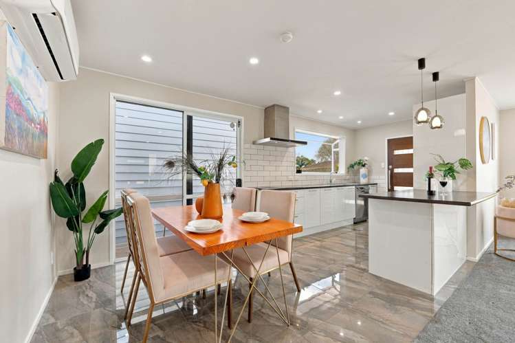 49 Reelick Avenue Pakuranga Heights_14