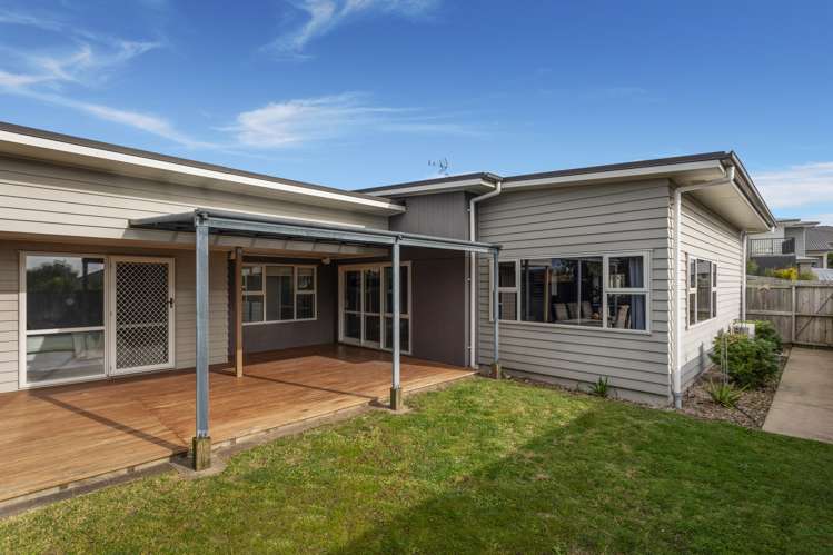 6 Omega Place Coastlands_18