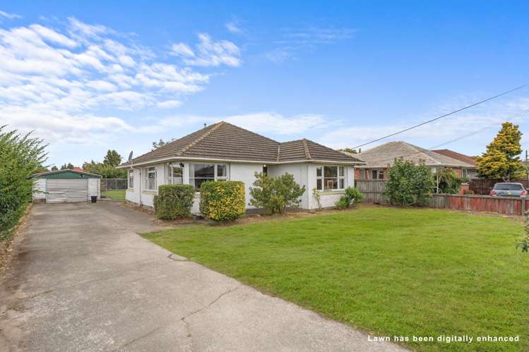 221 Breezes Road Aranui_17