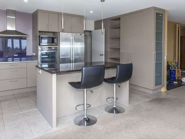 102 Alexander Close Thames_13