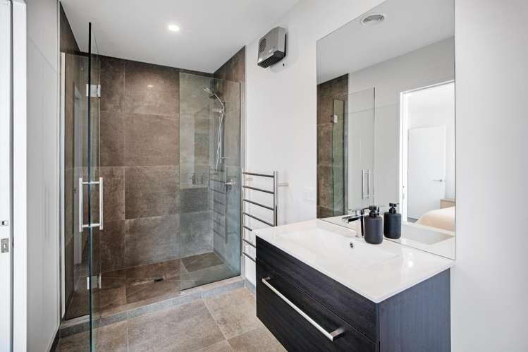 2/7 Nairn Street Spreydon_12