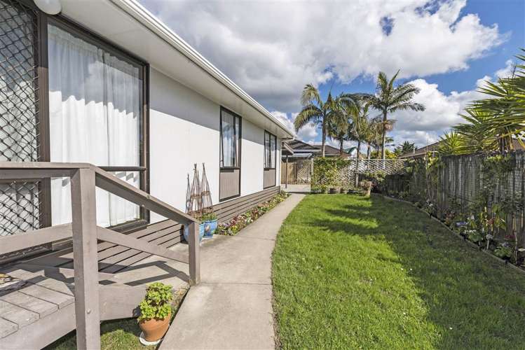 2/15 Cyril Crescent West Harbour_16