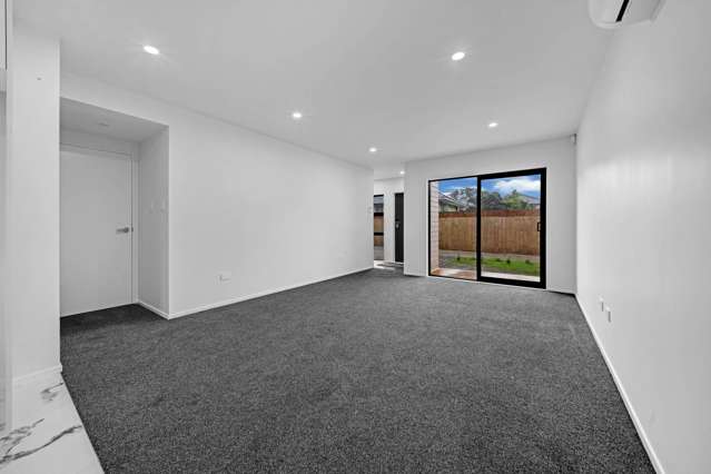 3/8 Friesian Drive Mangere_3