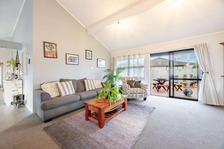 402 Park Road South Akina_7