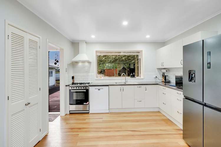 2 Margaret Place Deanwell_11