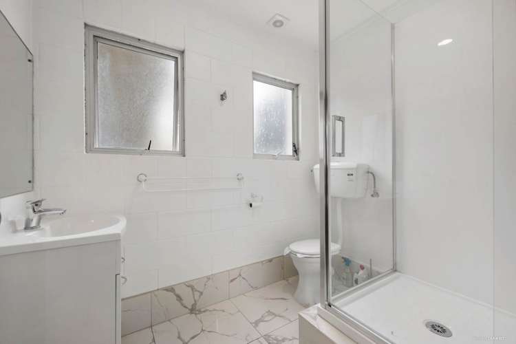 558a Beach Road Rothesay Bay_19