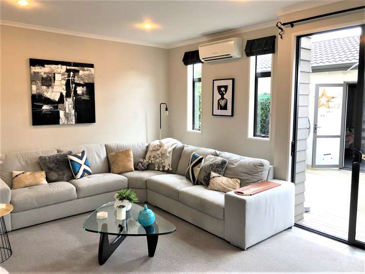 73 Coachman Drive Flat Bush_4