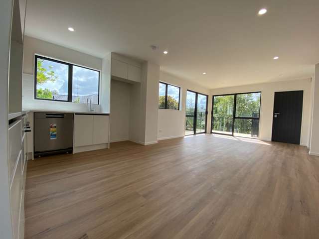 32D Margaret Henry Crescent Oteha_1