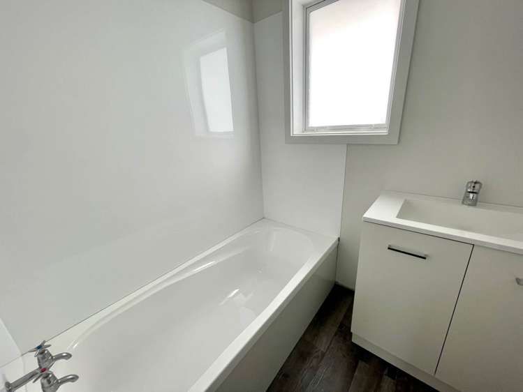 2/16 Sandra Avenue Otara_8