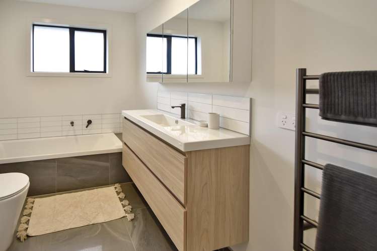 9 Canal Place Twizel_12