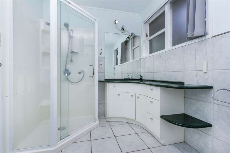 70 Chivalry Road Glenfield_16