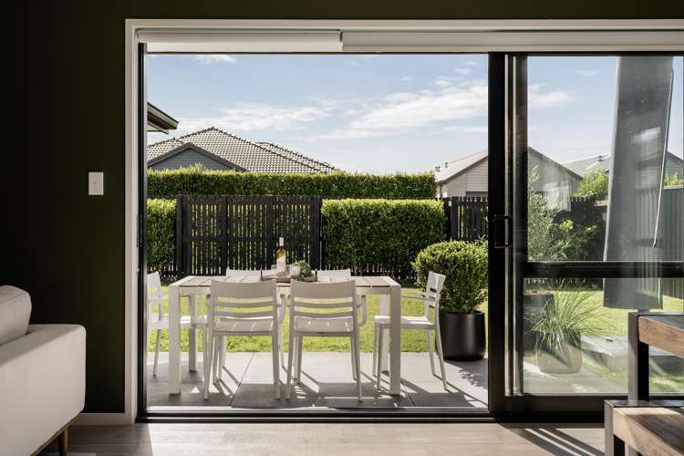 4 Blacklock Road Pyes Pa_21