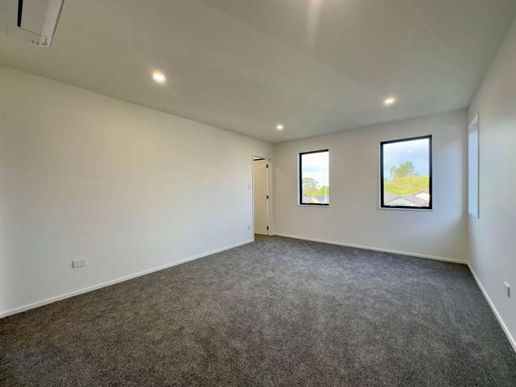 8 Aquamarine Avenue Wainui_6