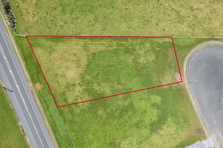 2 Waiwarawara Drive Ruakaka_10