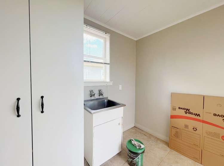 55 Jellicoe Drive Hamilton East_10