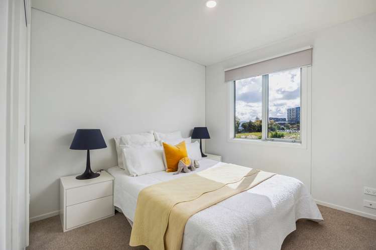 15 Ceramic Lane New Lynn_17