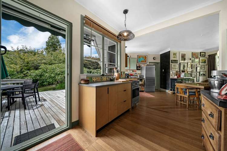 32 Derwent Crescent Titirangi_8