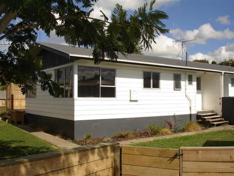 1/143 Williams Street_0