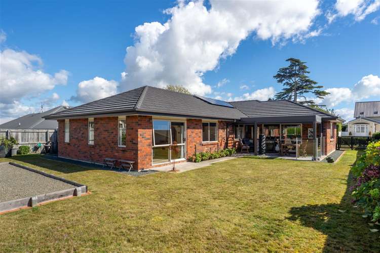 76 Covent Drive Stoke_8