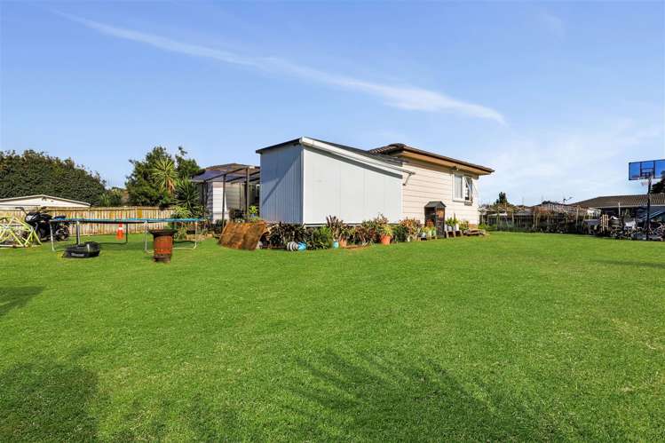 311 Roscommon Road Clendon Park_13