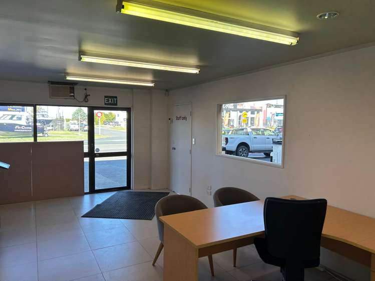 234F Kahikatea Drive Frankton_10