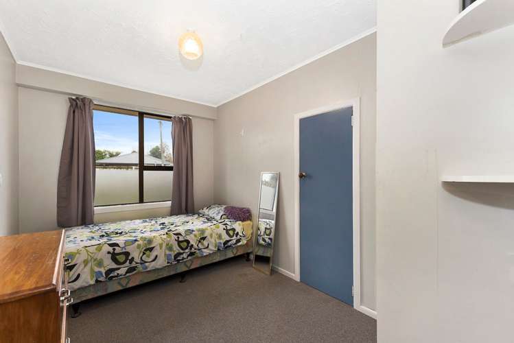 1 Greta Street Glenview_7