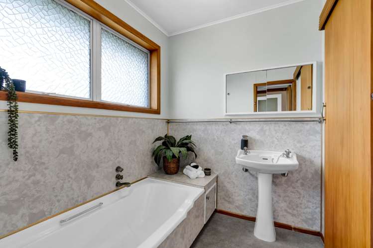 21a Hamblyn Street Strandon_13