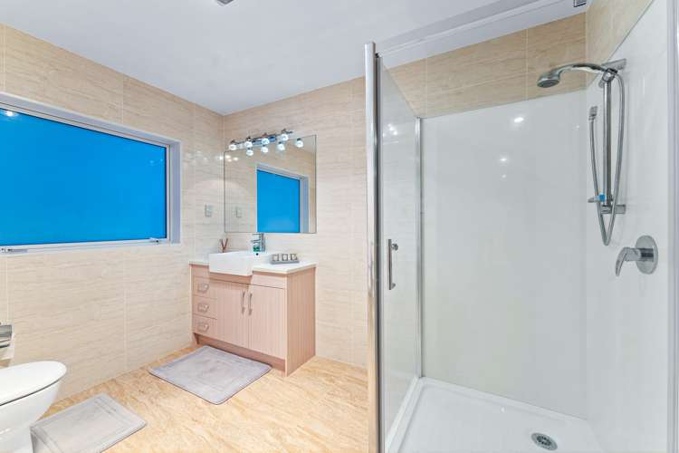 7 Rohi Place Flat Bush_16