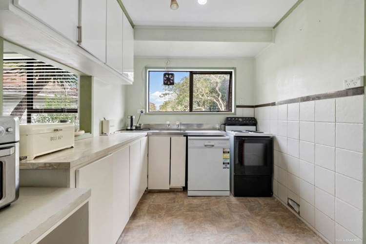 29 Redcrest Avenue Red Hill_7