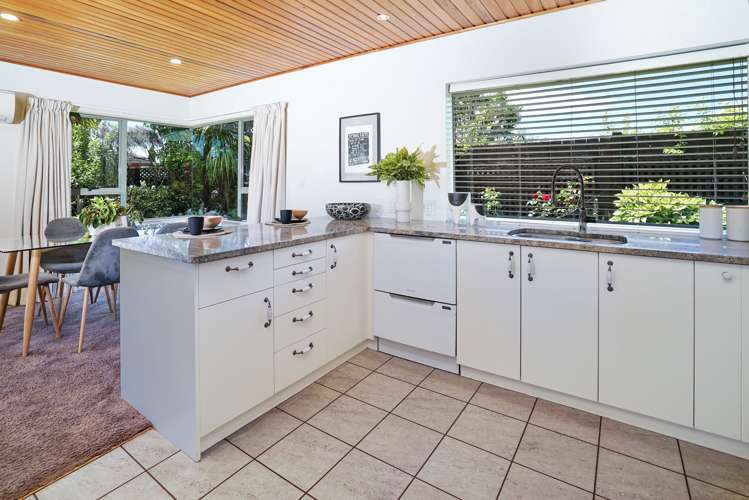 14 Aston Place Richmond_5