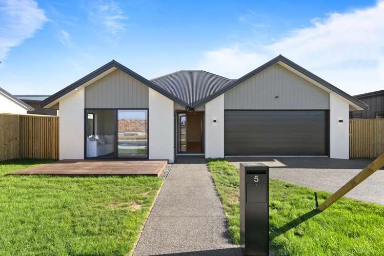 5 Fisher Road Abergeldie Estate_0