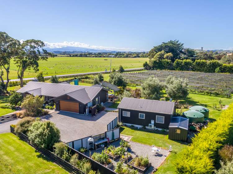 1 Campbell Drive Martinborough_0