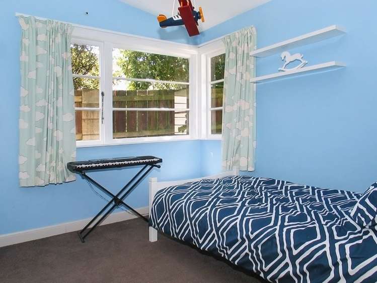 10 Richard Street Titahi Bay_12