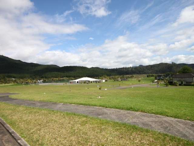 13 Sanctuary Cove Pauanui_1